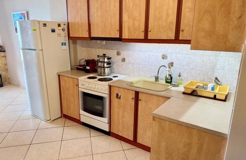Kamena Vourla Apartment | Seaside 2-bedroom flat with Panoramic View, in front of the sea!