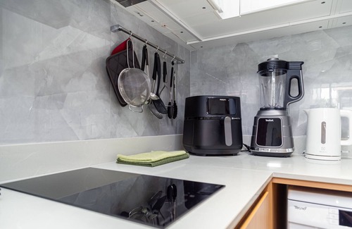 Bang Tao Apartment | Seaside 2BR 200 m to BangTao beach