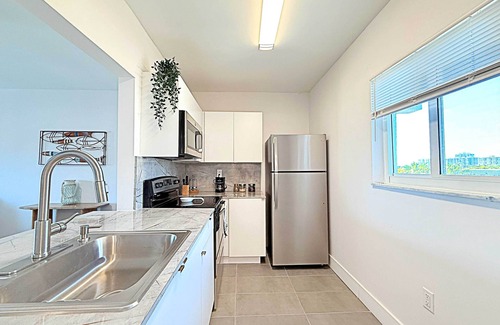 Eastern Shores Apartment | Seaside Breeze, New Clean Views