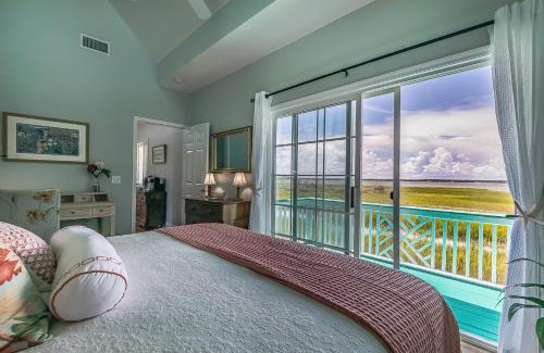 Oceanmarsh Subdivision House | Seaside Bungalow With Million Dollar Views