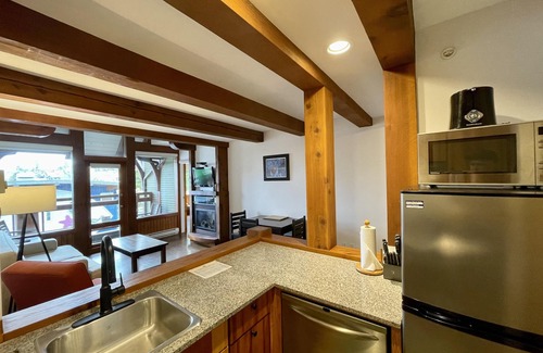 Ucluelet Condo | Seaside