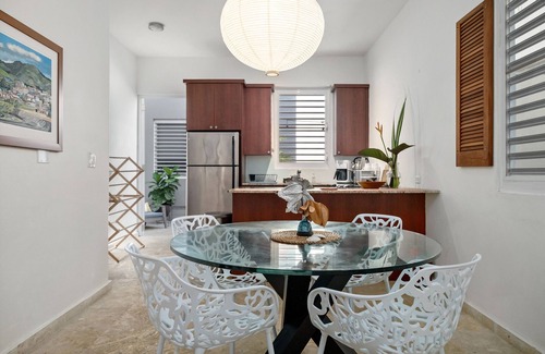 Puerta de Tierra Apartment | Seaside Caribbean Comfort: Between Beach and City