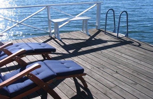 Osteraker Municipality Cottage | Seaside century house with beautiful sunset and big jetty with sauna