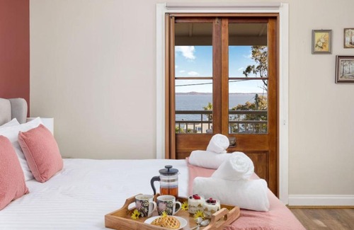 North Arm Cove House | Seaside Escape