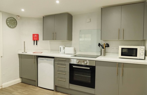 Llandudno House | Seaside Escape: Peaceful 2BR in Picturesque Wales