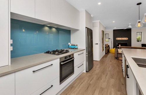 Ruakaka House | Seaside Escape - Ruakaka Holiday Home