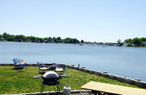Mystic - New London Apartment | Seaside Getaway! Short walk to town and 180 degree water views.