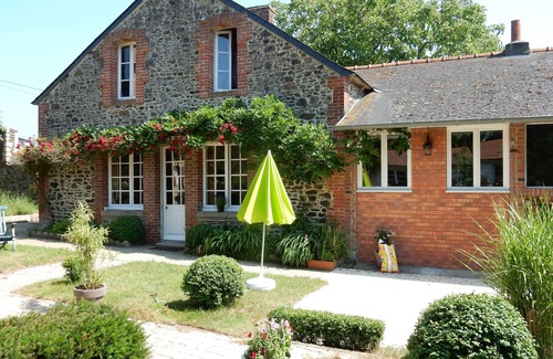 Binic House | Seaside house in large enclosed garden in Binic