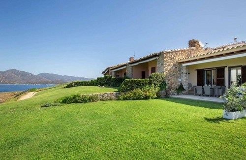 San Stefano Villa | Seaside Home where Villasimius's sea becomes home