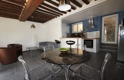 Saint-Regnobert-de-la-Cote-de-Nacre House | Seaside house