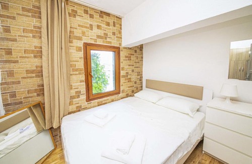 Gumusluk House | Seaside House with Refreshing View in Gumusluk