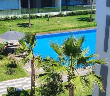 Tamariss Apartment | Seaside, Infinity Pools, Gym, Games, Wifi