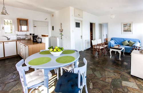Lerna House | Seaside maisonette in Kiveri, near Nafplion.
