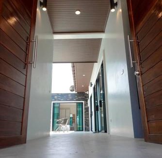 Sam Roi Yot Villa | Seaside Mountain Retreat