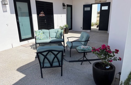 Laguna Shores House | Seaside Oceanfront home La Oficina