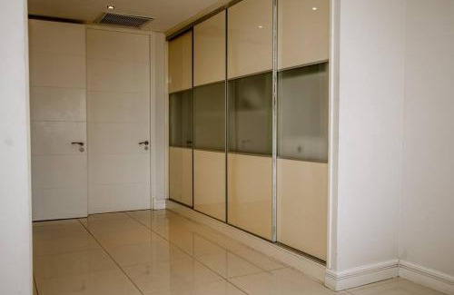 Maputo Apartment | Seaside retreat for urban explorers above Mall