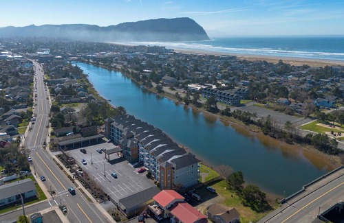 Seaside Condo | Seaside Riverfront Condo
