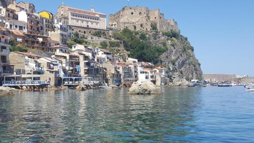Scilla Bed & Breakfast | seaside room