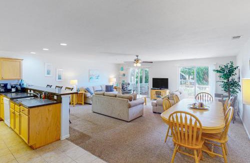 Sandbridge Apartment | Seaside - Sand Dollar C-103
