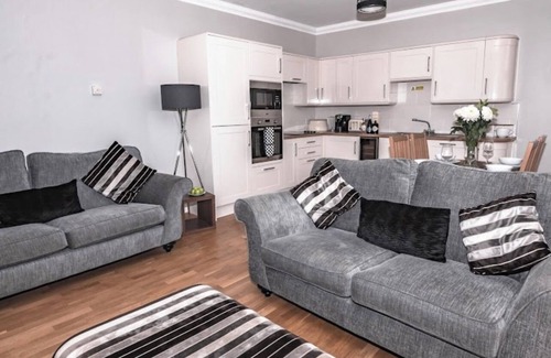 Banff House | SEASIDE SELF CATERING HOLIDAY TOWNHOUSE WITH EXCELLENT SEA VIEWS
