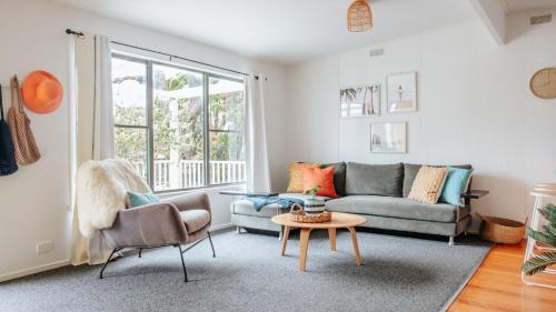Flinders House | Seaside Serenity