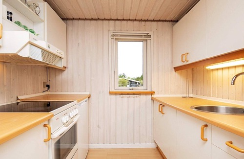 Nordost House | Seaside Serenity in Lyngsa-By Traum