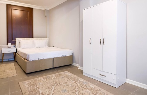 Yenikoy Mahallesi Apartment | Seaside Serenity in Sariyer, Istanbul