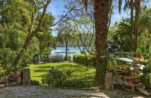 Palm Beach House | Seaside serenity: total privacy amidst breathtaking natural beauty.