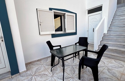 Avlakia Apartment | Seaside studio with private terrace