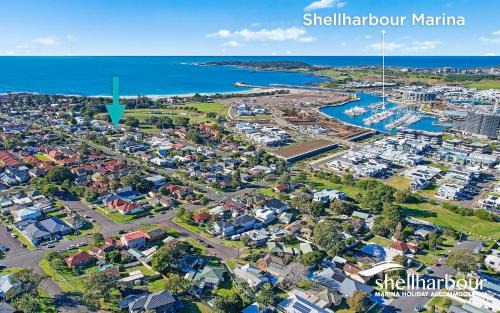 Shellharbour House | Seaside Village Retreat