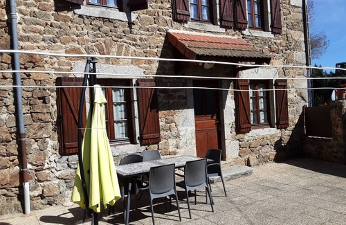 Marat House | Seasonal rental in small quiet hamlet