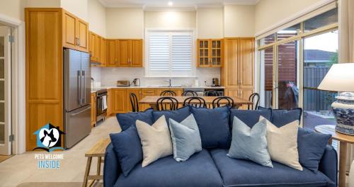 Victor Harbor House | Seaspray Cottage Holiday Accommodation Victor Harbor