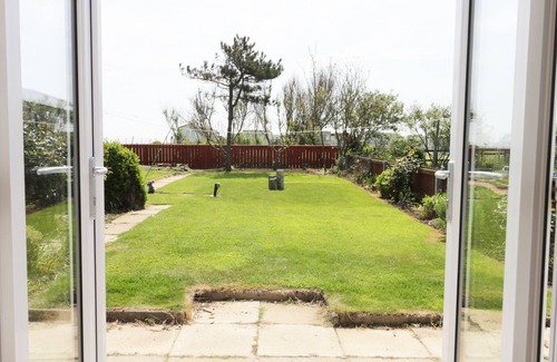 Withernsea House | SEASPRAY, pet friendly, country holiday cottage in Withernsea