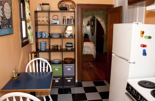Wallingford Apartment | Seattle at its Best - the Premiere Walking Neighborhood!