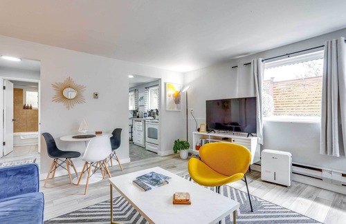 Old Ballard Apartment | Seattle Garden Apt: Walk to Water & Amenities!