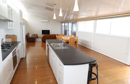 Rockingham House | SeaValor Skyfall - Absolute Beachfront Family Friendly