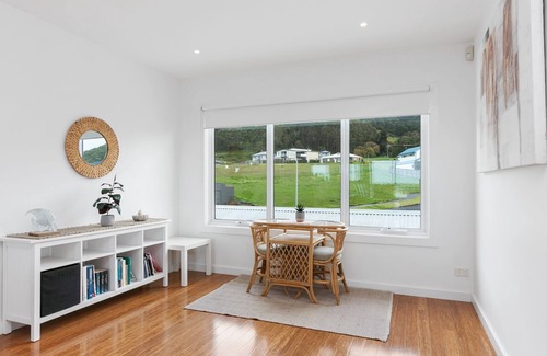 Apollo Bay House | Seaview Apollo Escape