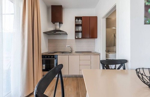 Qerek Apartment | Seaview Haven - Trendafili