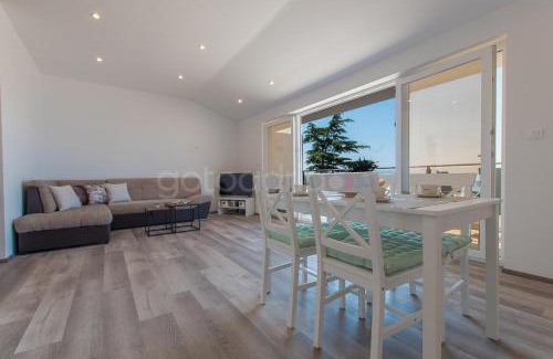 Bili brig Apartment | Seaview Penthouse Milano