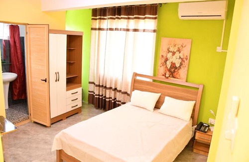 Calebasses Bed & Breakfast | Seaview Resort & Restaurant