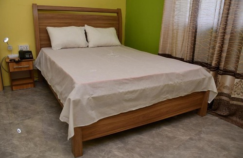 Calebasses Bed & Breakfast | Seaview Resort & Restaurant