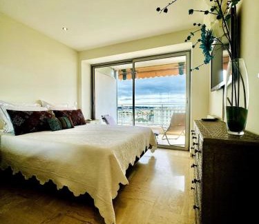 Cannes Apartment | Seaview Retreat 1BR with terrace