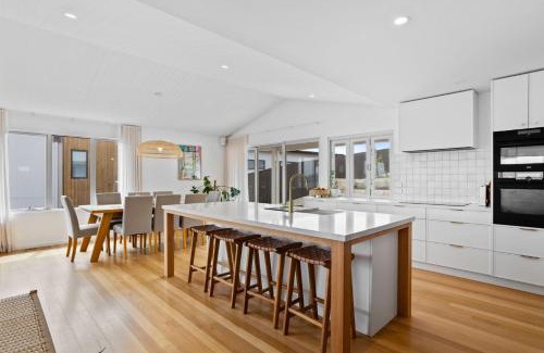 Tranmere House | Seaview Serenity