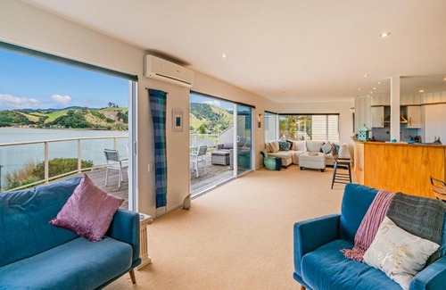 Whitianga House | Seaview Serenity- Whitianga Holiday Home