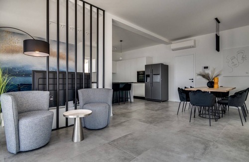 Ruskamen Villa | Seaview Villa Marila with a private heated pool with hydromassage, 3 en-suite bedrooms (6+2 people), 1km from the beach