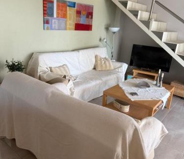 Paralia Ofryniou Apartment | Seaviewloft