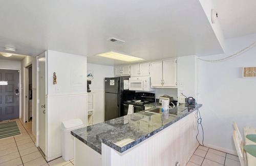 Ocean City Apartment | ⭐️Seawatch 109 Tennis In/Out Pools Movie Theatre Views⭐️