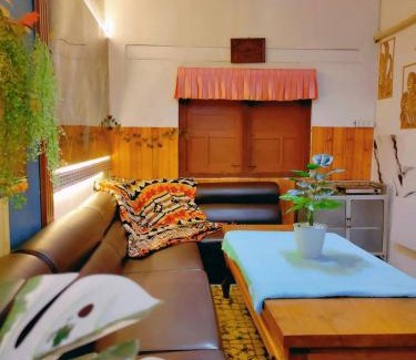 Karanganyar House | Secation Homestay & Kost
