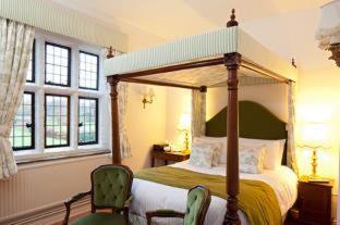 Martlesham Heath Hotel | Seckford Hall Hotel & Spa