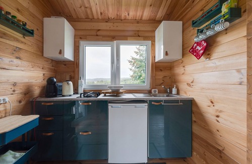 Egliseneuve-des-Liards Ski Chalet | Secluded Chalet in Egliseneuve des Liards